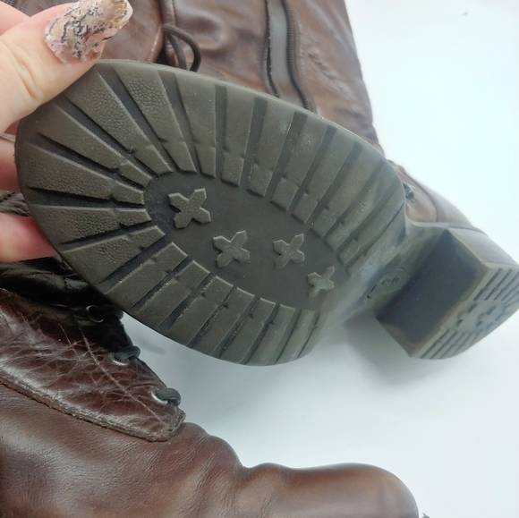Leather Brown knee high boots 9.5